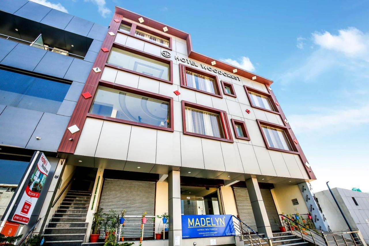 Hotel Woodcrest Zirakpur - Best Family Hotel By - A Unit Of Sidham Group 外观 照片