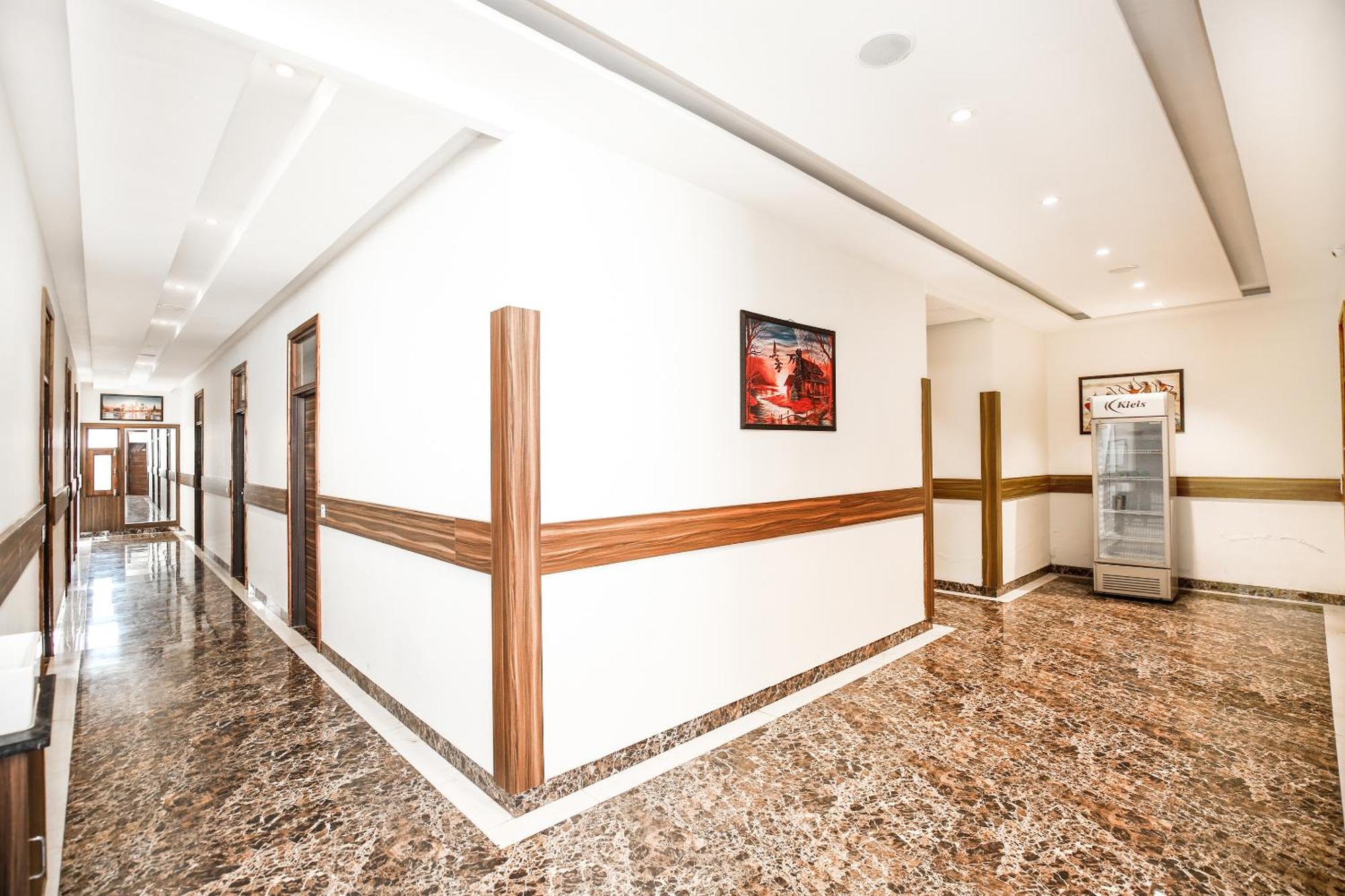 Hotel Woodcrest Zirakpur - Best Family Hotel By - A Unit Of Sidham Group 外观 照片